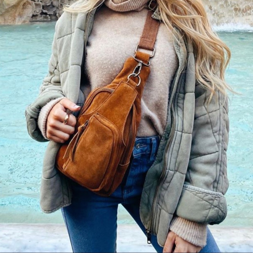 Hudson sling bag